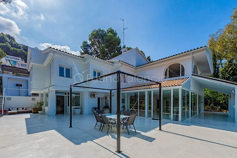 Villa de luxe dans une communauté fermée à vendre à Valence