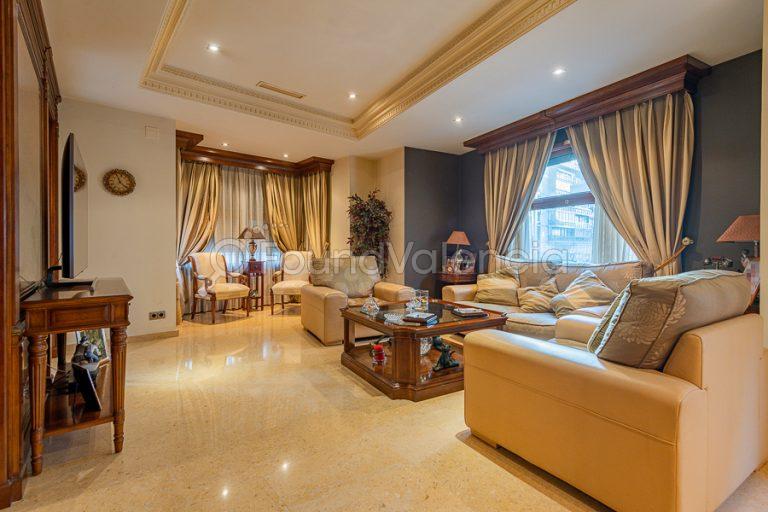 Maison de luxe exclusive au centre de Valence,(332m2)