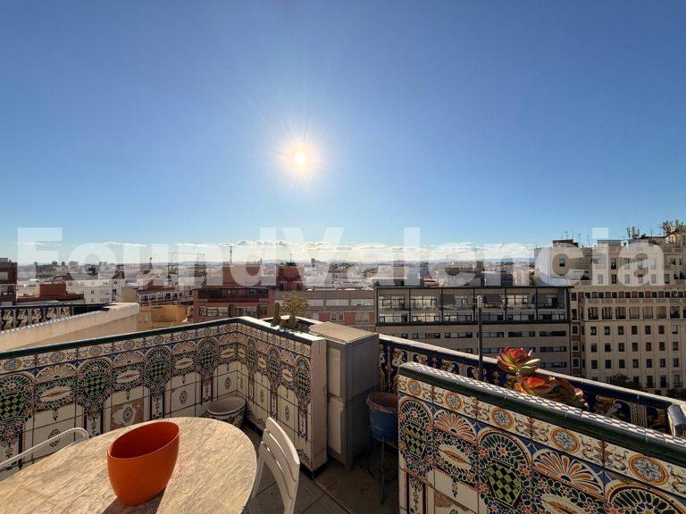 Penthouse lumineux avec deux terrasses et vue dégagée au cœur de Valence