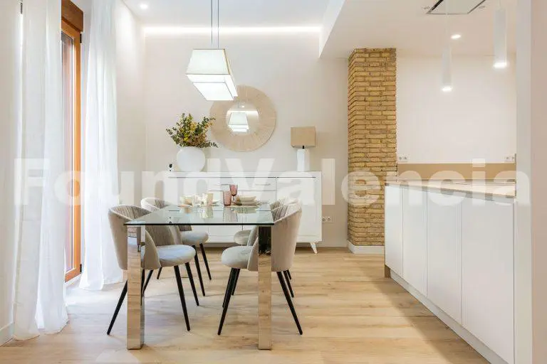 Appartement de Luxe Rénové à Pla Del Remei