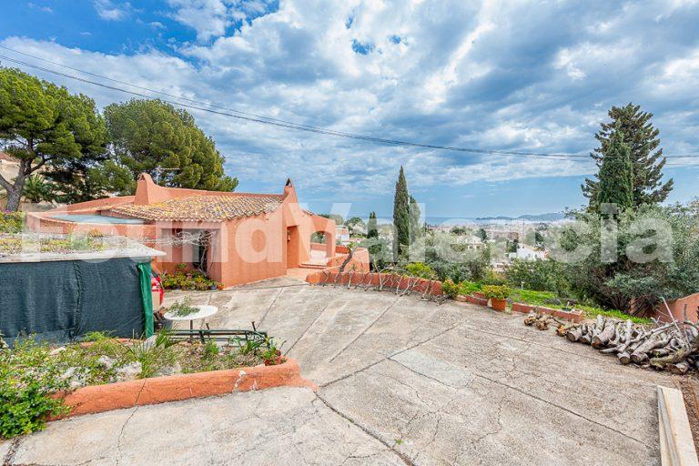 Villa Méditerranéenne de Caractère avec Vue sur la Mer à Jávea