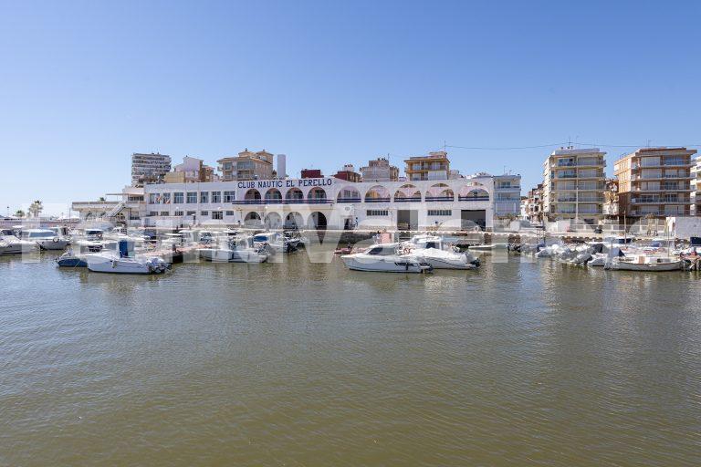Penthouse avec Terrasse et Vue sur la Mer à El Perellonet, Valence