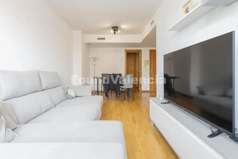 Opportunité d’investissement : appartement loué avec bon rendement à Manises