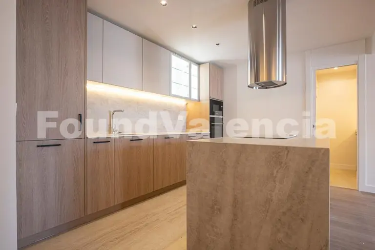 Appartement rénové avec charme au cœur d’El Carmen, avec vue et lumière
