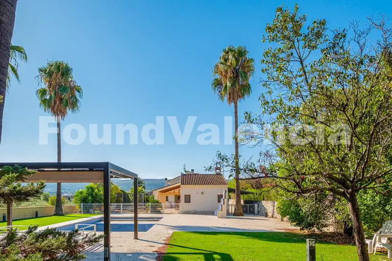 Villa méditerranéenne à Onteniente, Valence