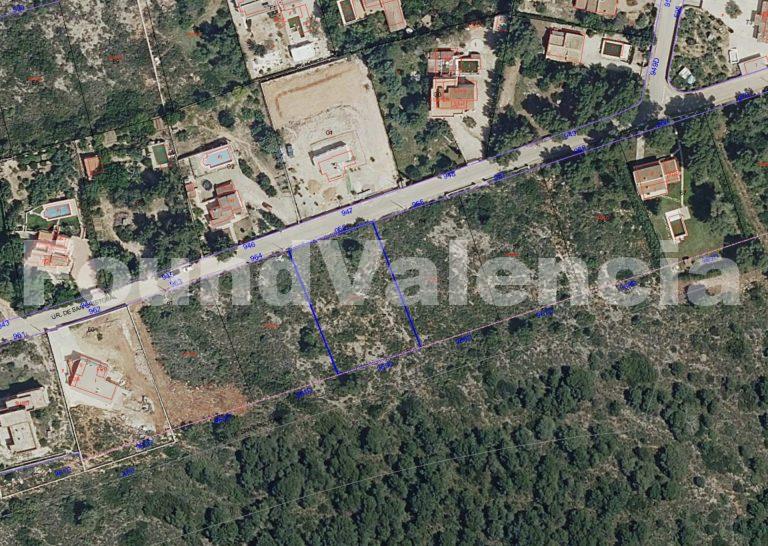 Terrain urbain avec belles vues et grand potentiel à San Cristóbal 12 Terrain urbain avec belles vues et grand potentiel à San Cristóbal