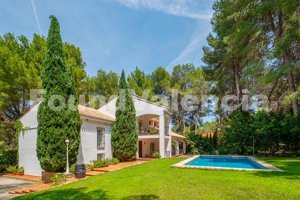Une magnifique maison familiale à vendre à Alberique, Valencia