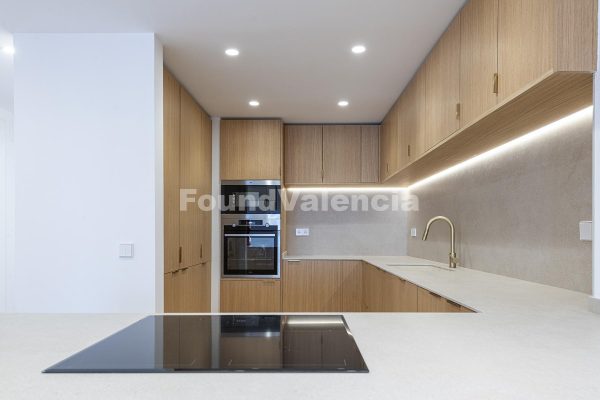 Élégante propriété neuve située Calle Quart, Valence