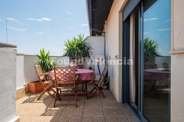 Attique Duplex Exclusif avec Terrasse